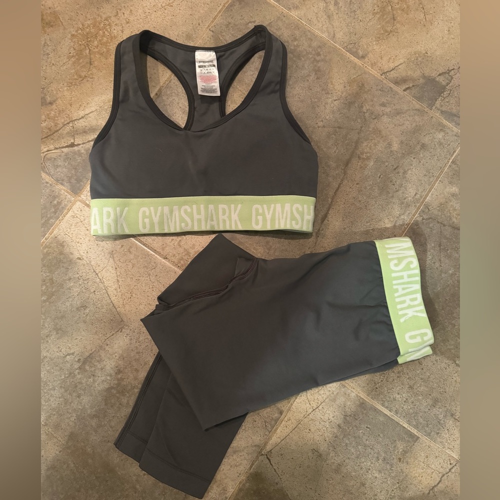 GymShark Seamless Charcoal Set top is Small and bottom is Medium
